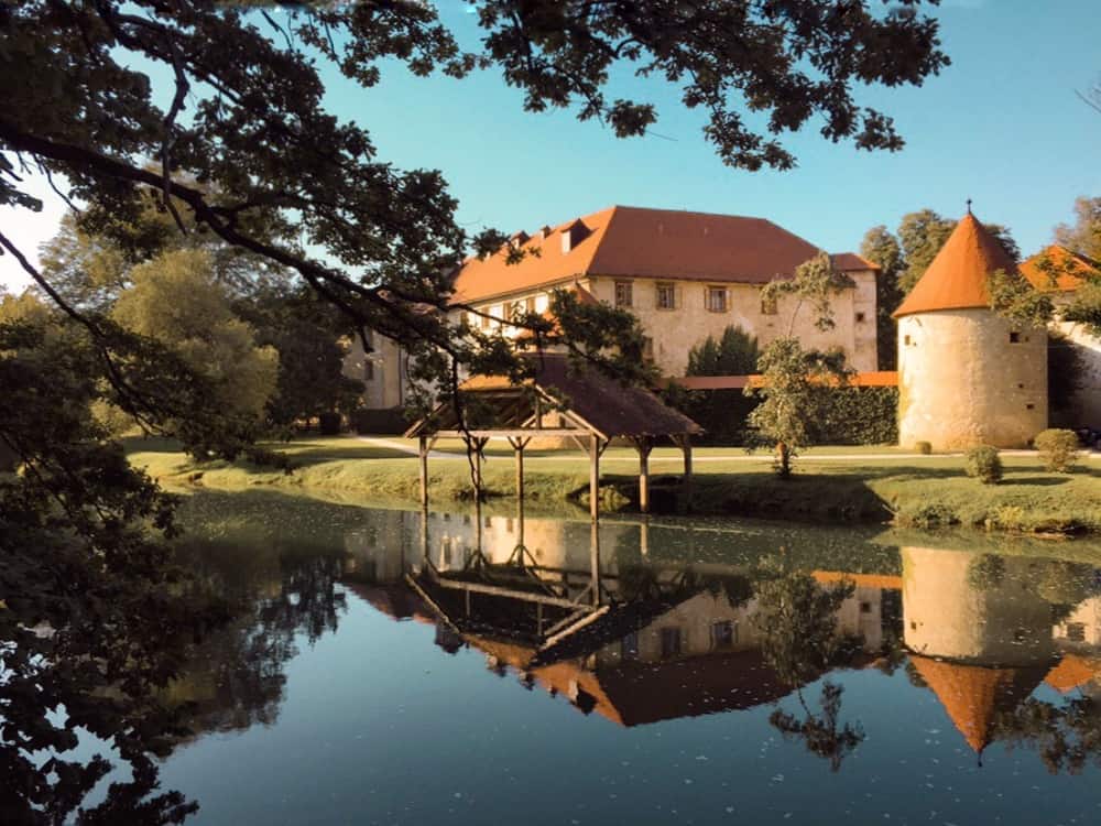 Dolenjska, dal cviček ai Vineyard Cottages