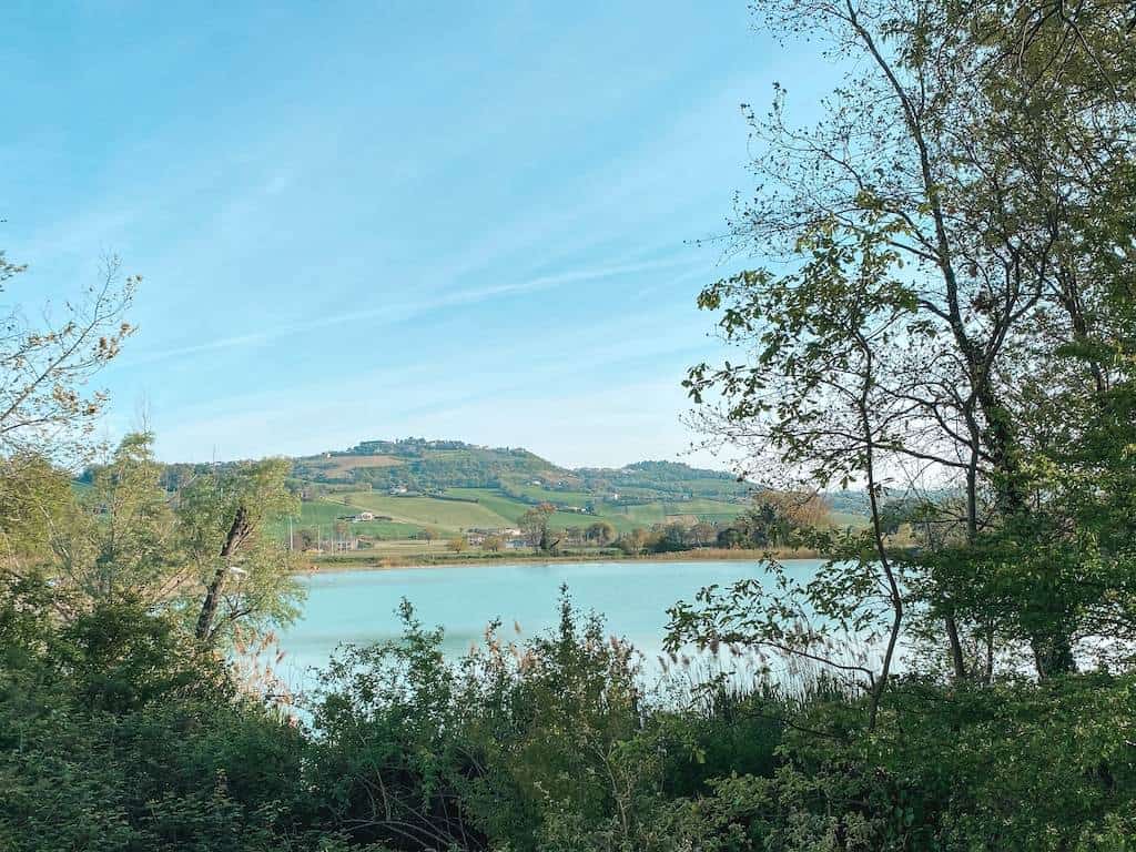 passeggiata vicino a montelupone