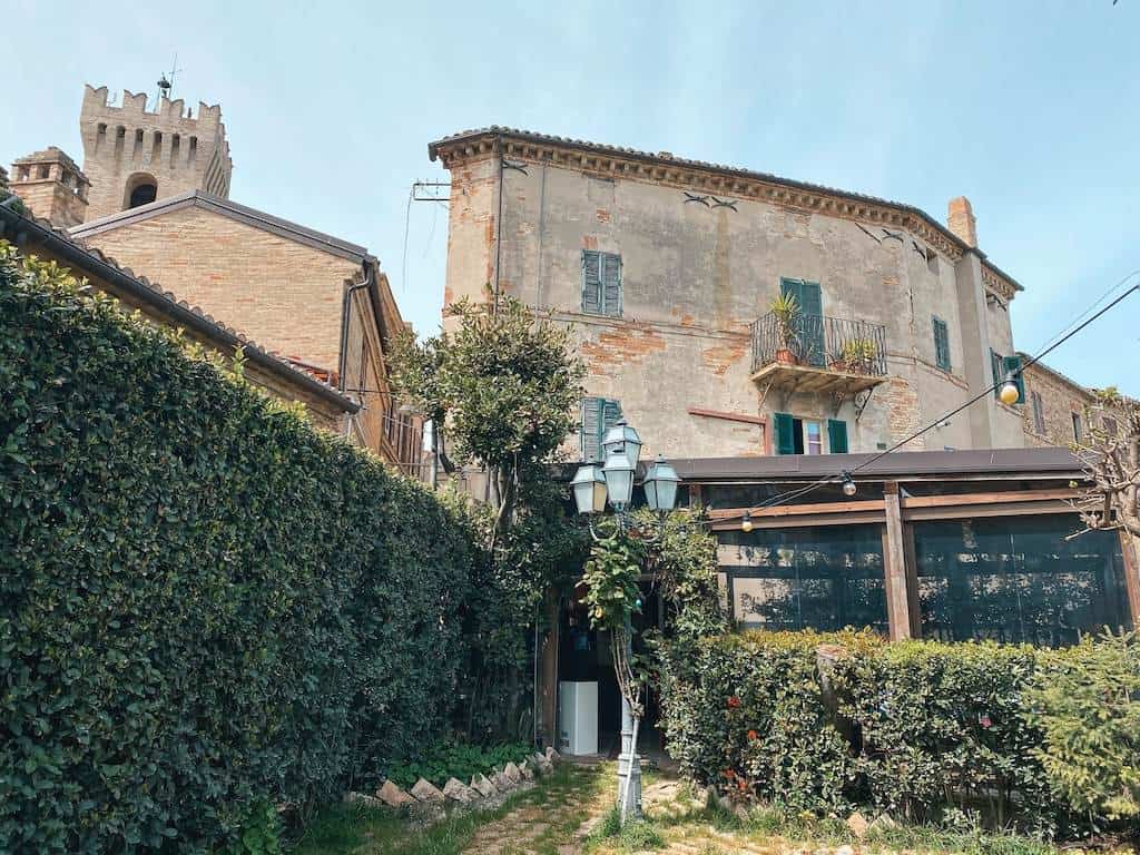 la taverna dell'artista